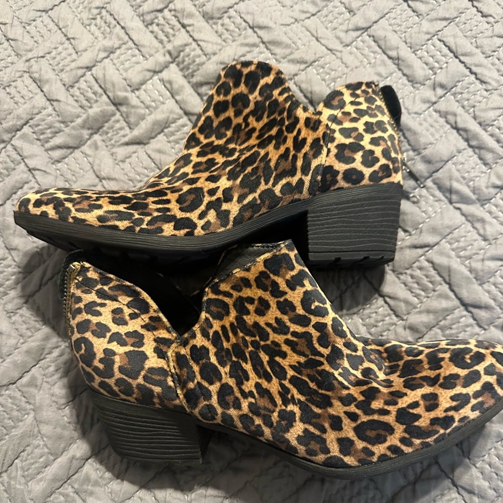 Leopard print booties by B.O.C.